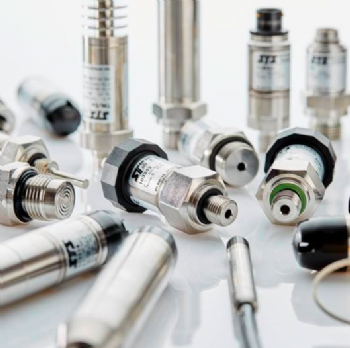 Precision Pressure Transmitters & Transducers